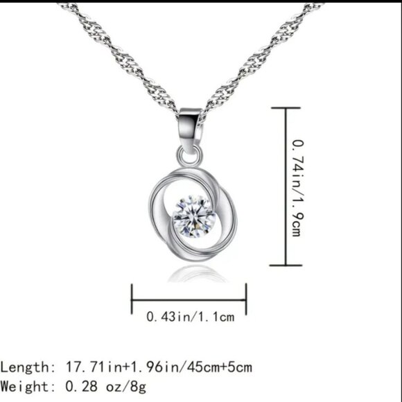 Simple Women's Flower Clavicle Pendant Necklace - Picture 4 of 4